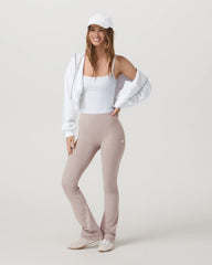 Vuori AllTheFeels™ Slim Flare