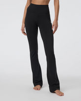 Vuori AllTheFeels™ Slim Flare - Short