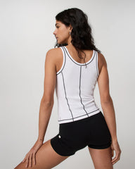 Pose Seams Tank