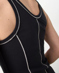 Pose Seams Tank