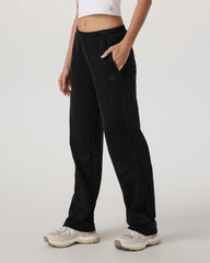 Sedona Straight Leg Sweatpant - Short