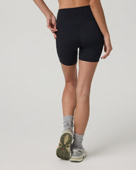 Vuori AllTheForm™ Pocket Short 6"