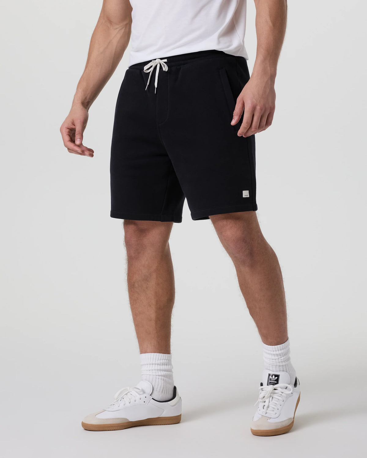 Seaside Short 8"
