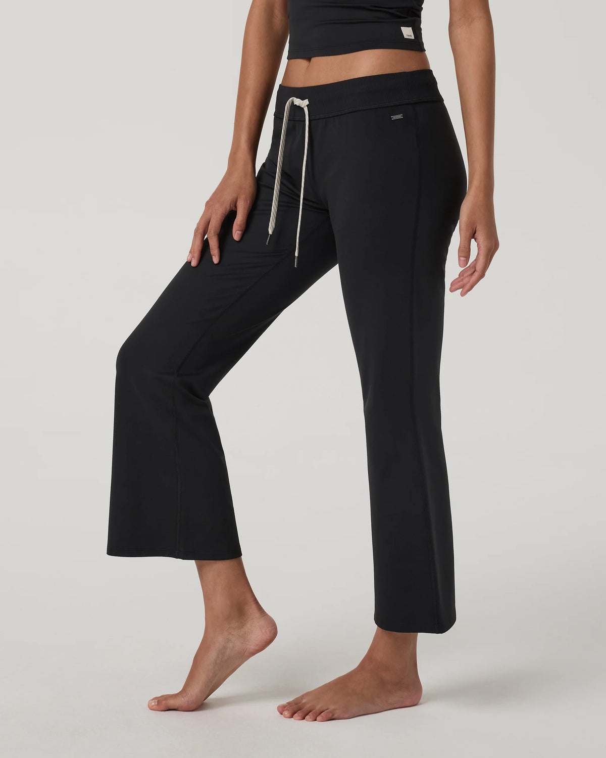 Halo Slim Flare Ankle Pant